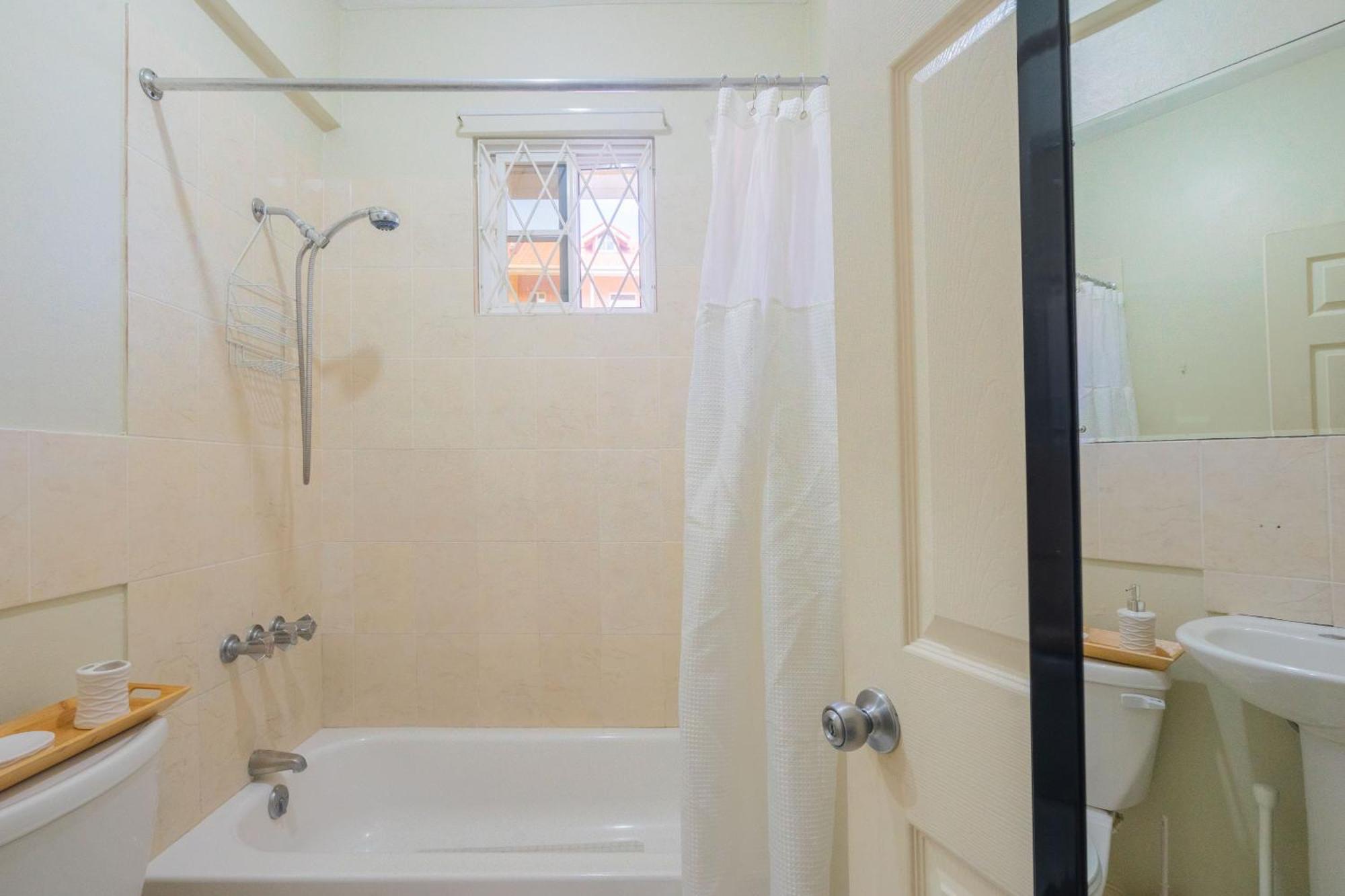 Musgrave Annex- Comfy 1 Bedroom Apartment On The Ground Floor Kingston Zewnętrze zdjęcie